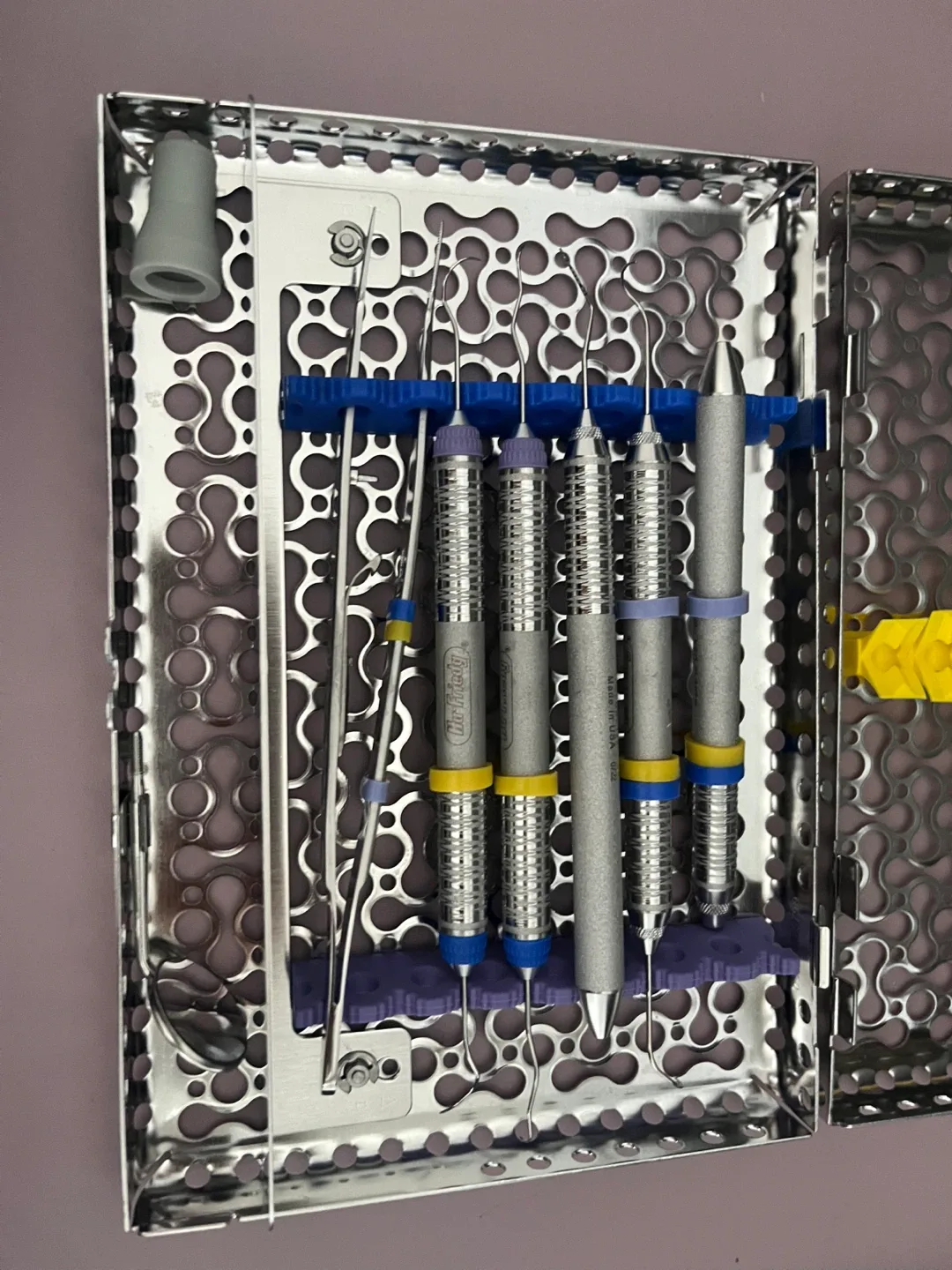 Hu-Friedy Dental Instrument Kit image indicator(5)