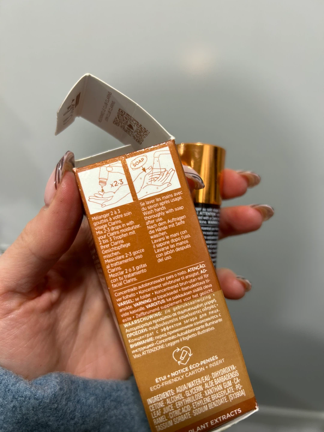 Clarins Self Tan Addition Radiance-Plus Golden Glow Booster - photo 2