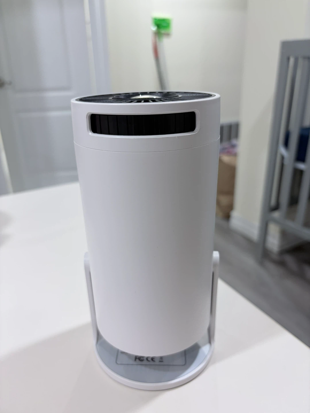Mini led projector with remote
