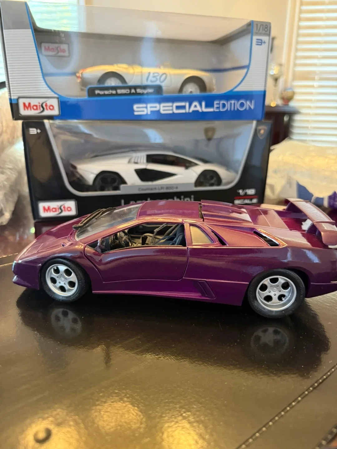 LOT OF 4** MAISTO DIE CAST BUNDLE image indicator(3)