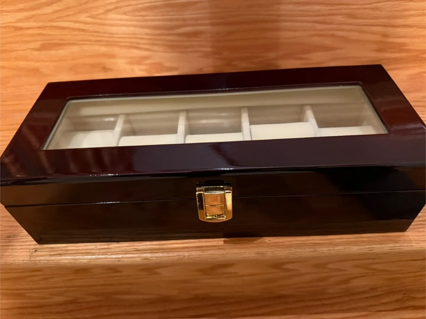 Movado Watch DIAMONDS with FREE WATCH BOX image indicator(4)