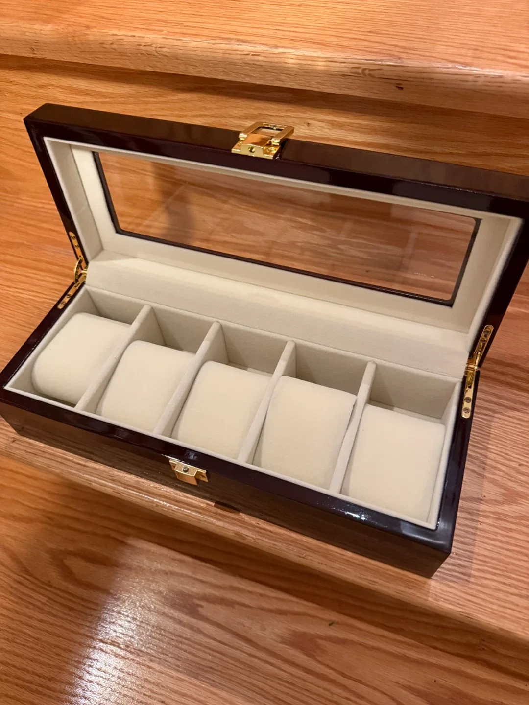 Movado Watch DIAMONDS with FREE WATCH BOX image indicator(5)