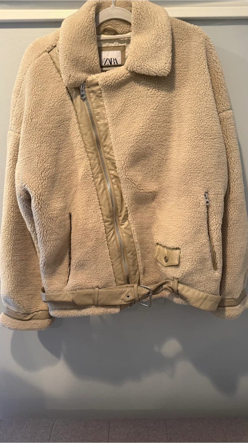 Zara Beige Sherpa Jacket - Size XL