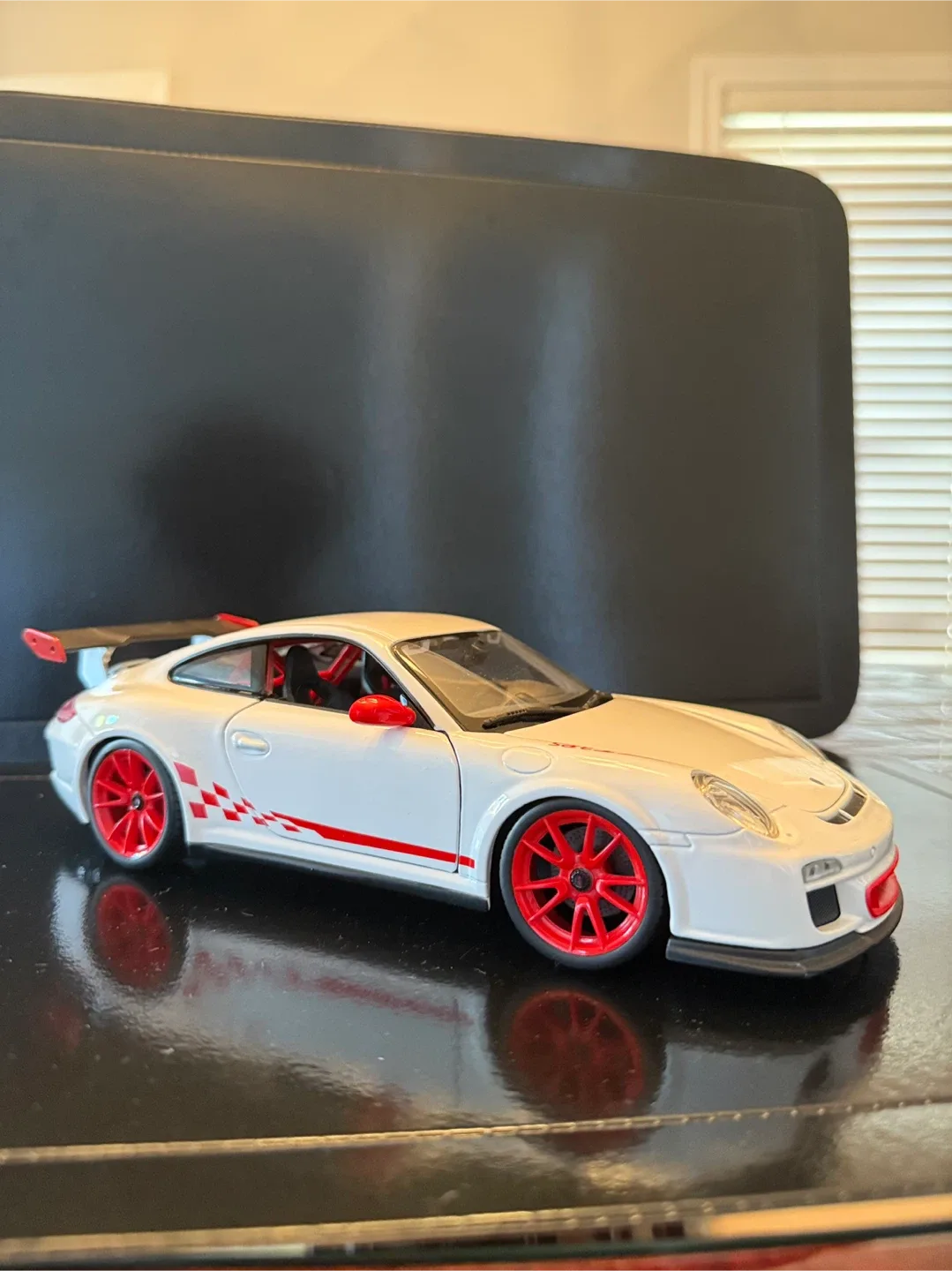 Porsche GT3 RS 1:18 RARE Diecast Model Car