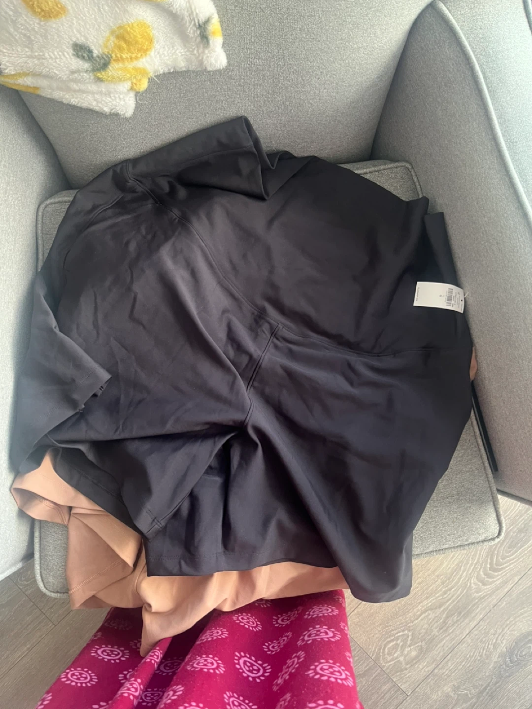 #Cleanout Unused - Old Navy Active Maternity Size L and XL - photo 2