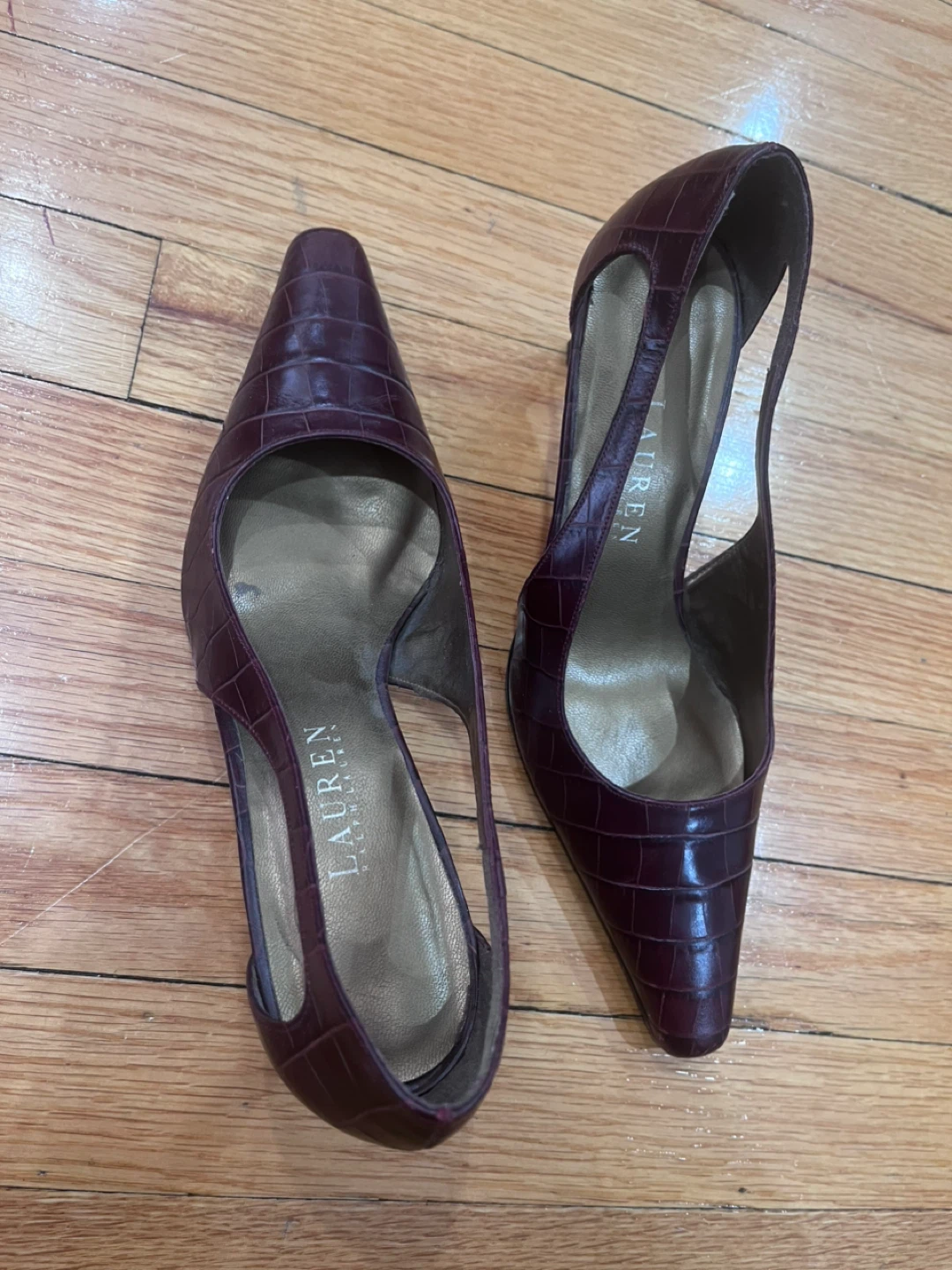 Lauren Ralph Lauren Burgundy Heels Size 7.5 - photo 2