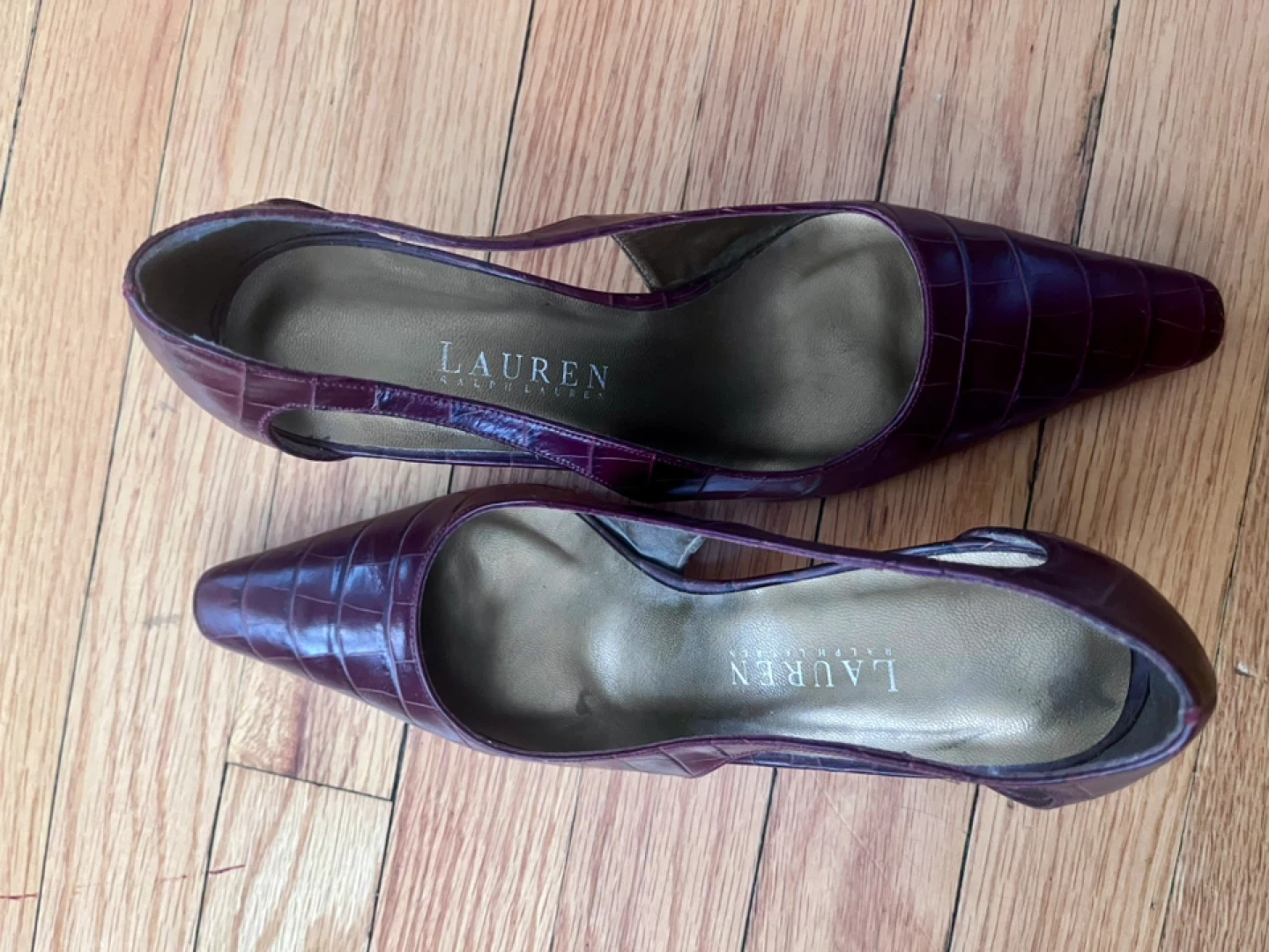 Lauren Ralph Lauren Burgundy Heels Size 7.5 - photo 4