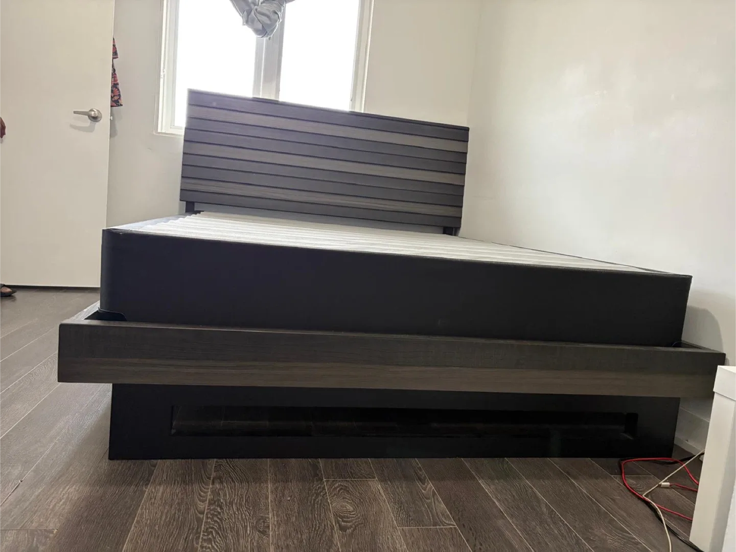 Queen Size Bed Frame image indicator(4)