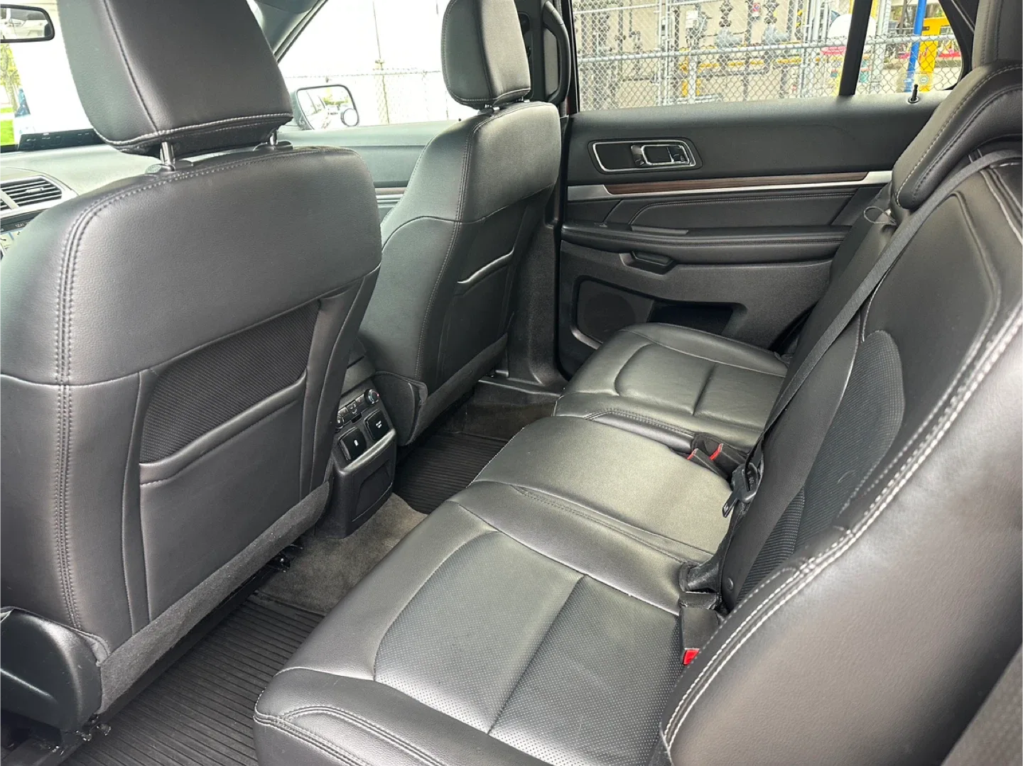 Ford Explorer Limited 4WD image indicator(7)