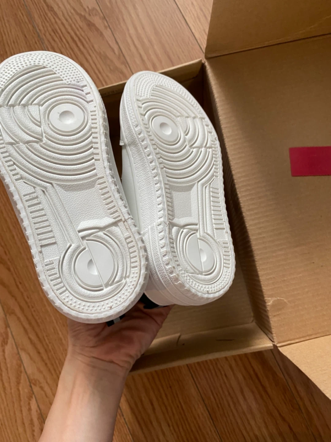 Brand New Kids Warm Shoes Furry Inside White Sneakers - Size 11 - photo 3