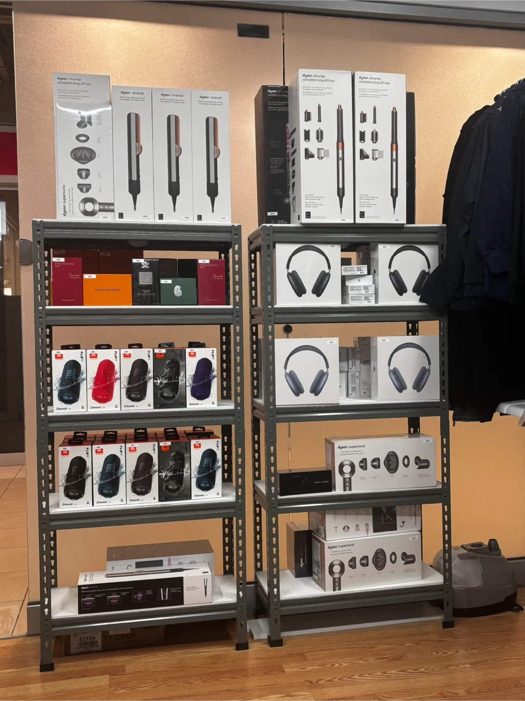 JBL FLIP 7 Portable - Wireless Speakers image indicator(2)