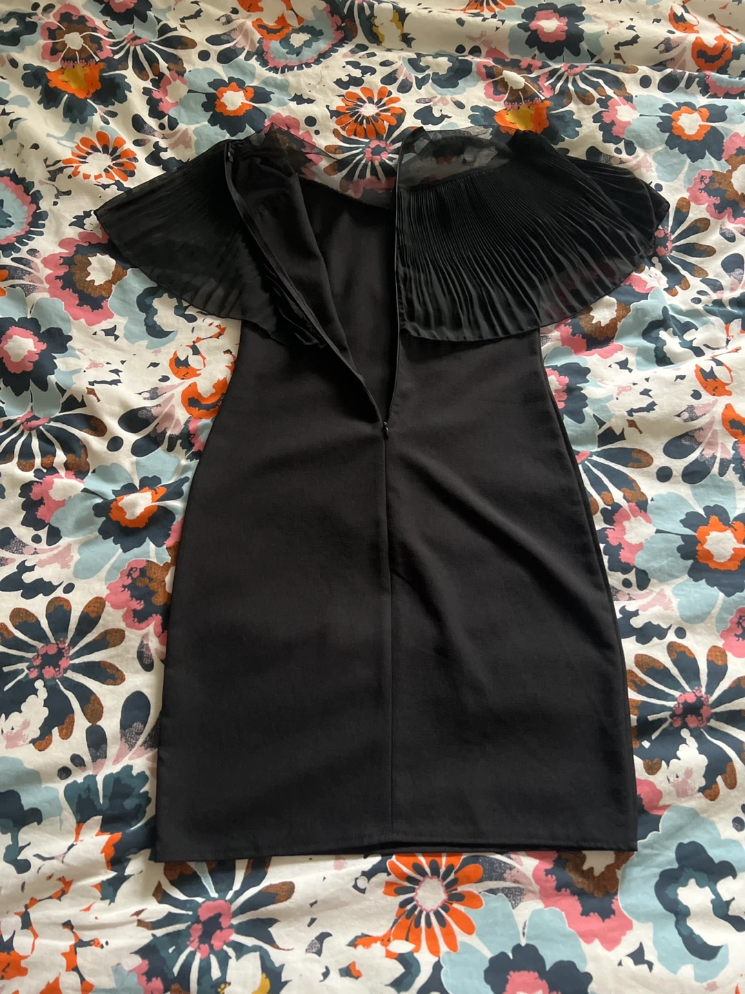 Black Dress - Size 36 - photo 3