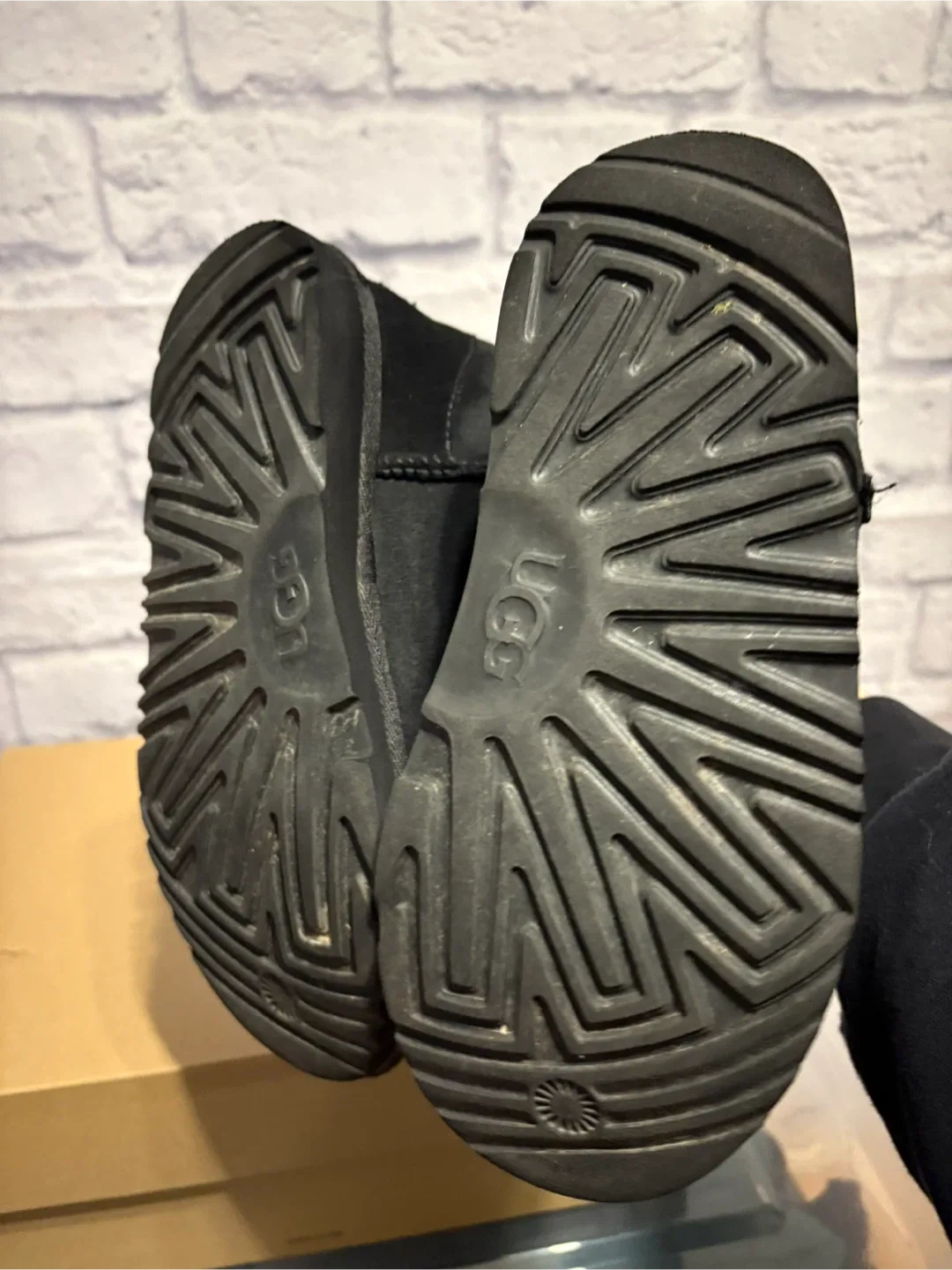 UGG Classic Short Black Boots Kids Size 2 image indicator(3)