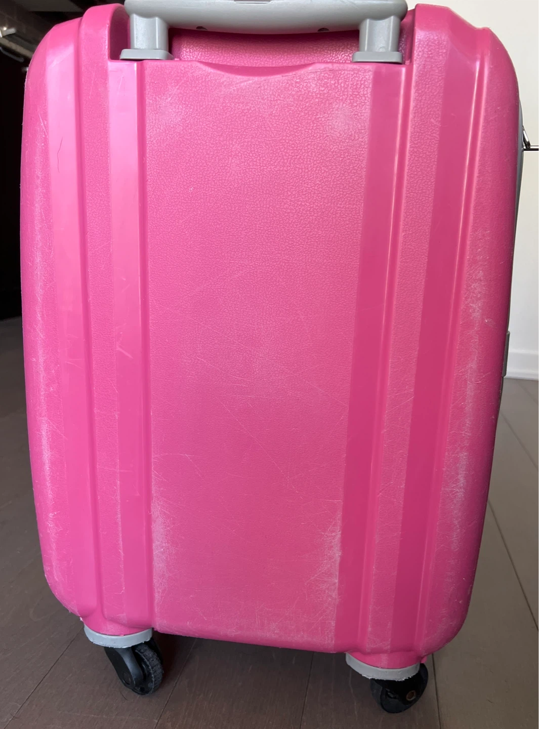 Pink Larvender Carry-On Suitcase - photo 4