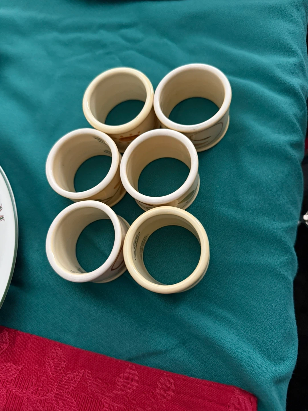 6 Ceramic Napkin Rings/Cyber Clean out and Cash out