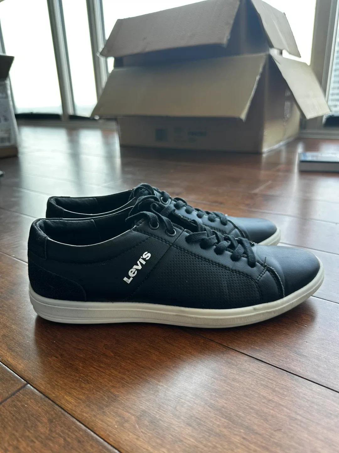Levi's Black Sneakers - Size 8US image indicator(2)