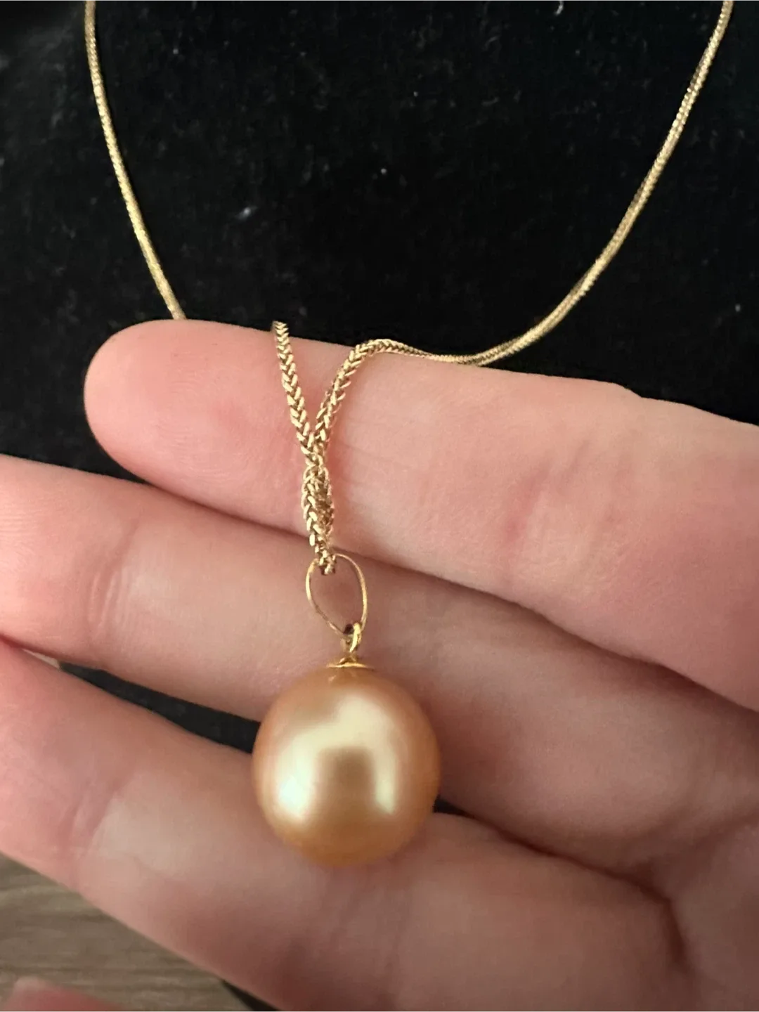 Authentic South Sea Pearl Golden color with 18k real gold chain image indicator(4)