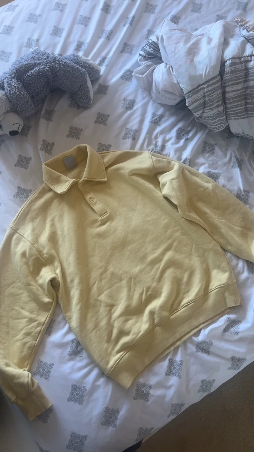 Aritiza Yellow Sweatshirt