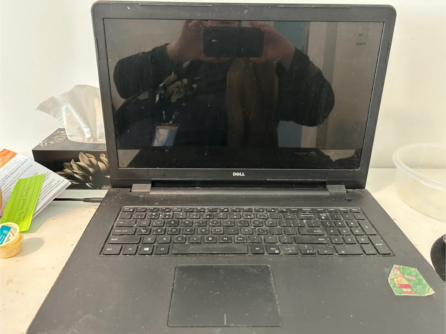 Dell Laptop 17 inch- in working condition or for parts