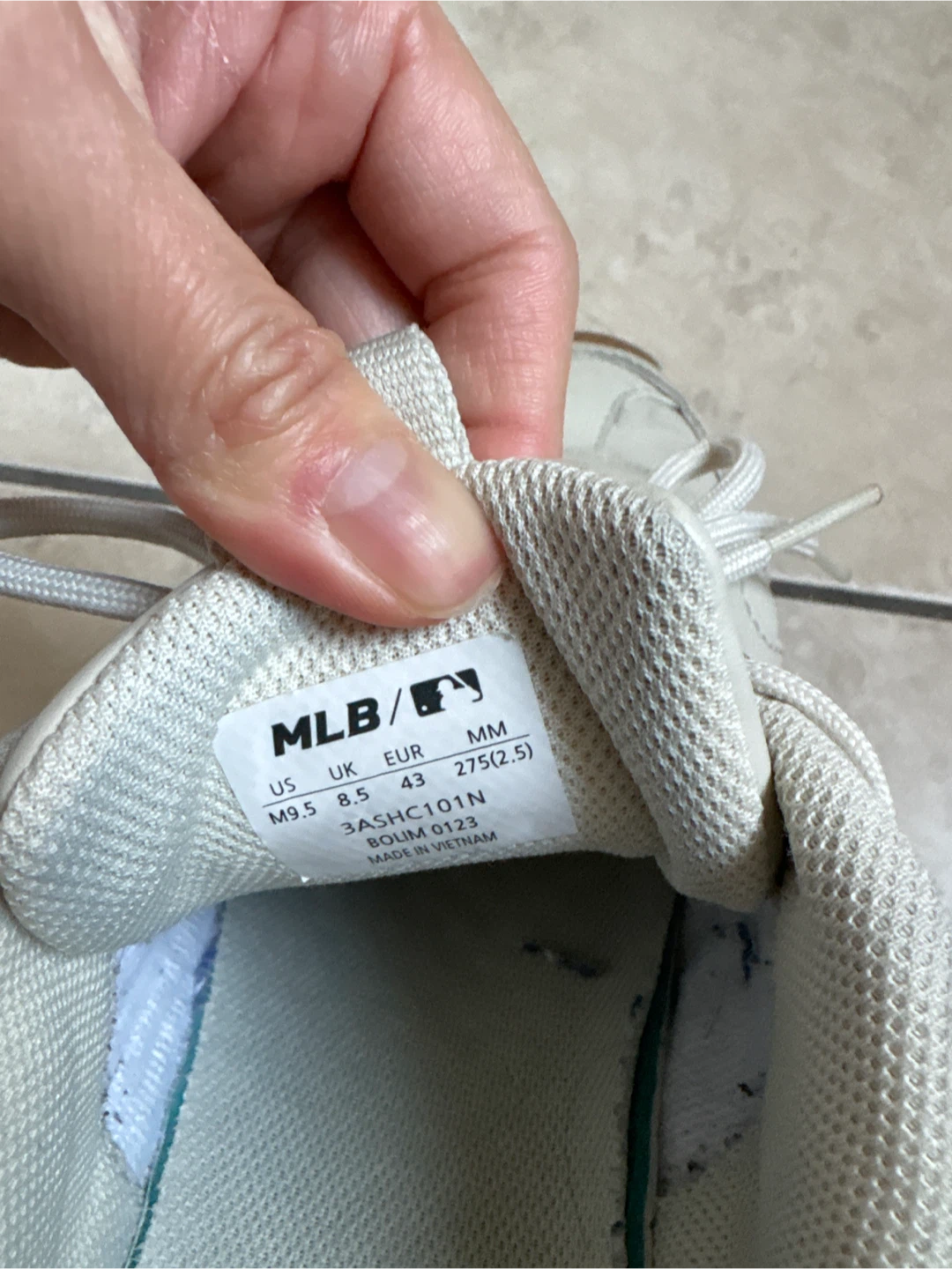 MLB New York Yankees Sneakers, US 8.5 - photo 5