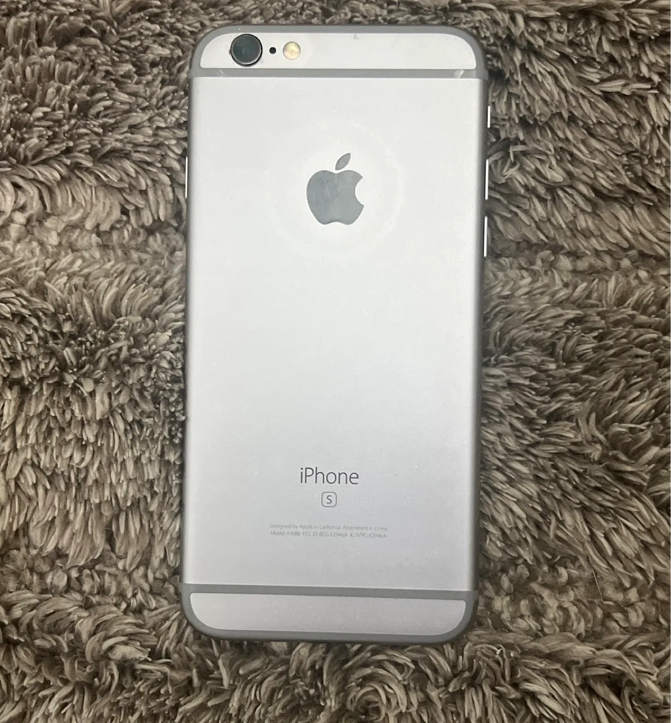 Apple iPhone 6s - 64GB