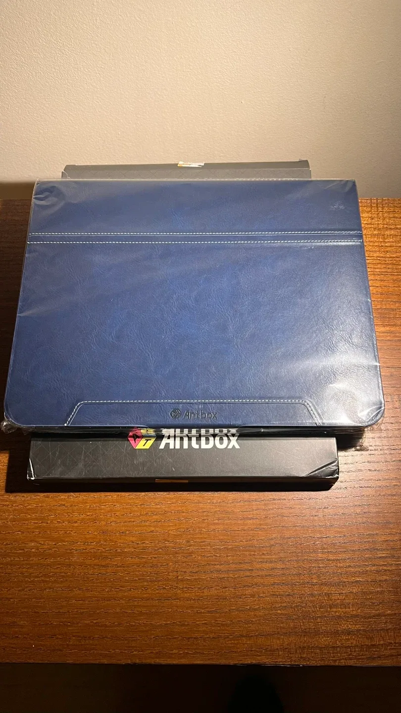 #cleanout Antbox Navy Vegan Leather Case for 13” iPad Pro image indicator(4)