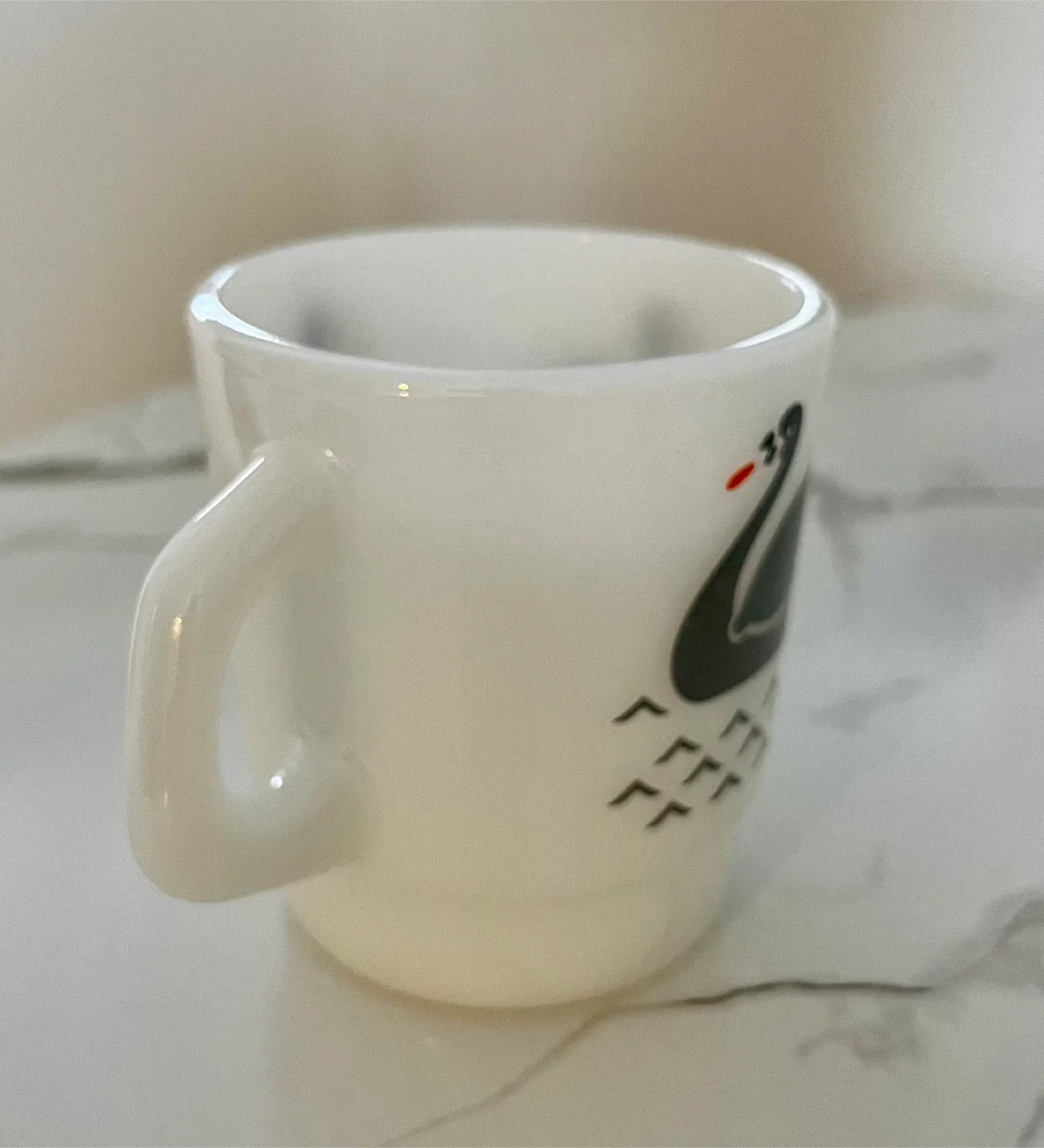 Vintage Hazel Atlas Milk Glass Swan Mug image indicator(4)
