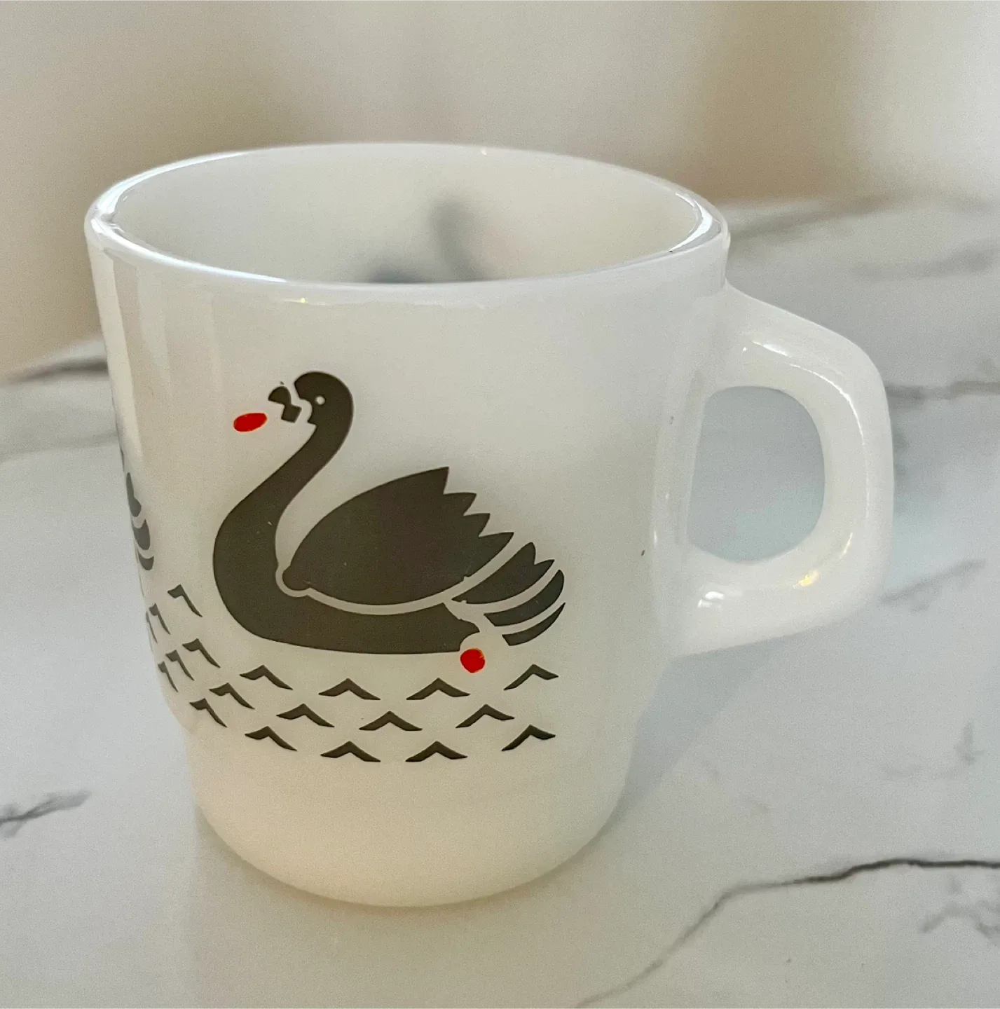 Vintage Hazel Atlas Milk Glass Swan Mug image indicator(2)