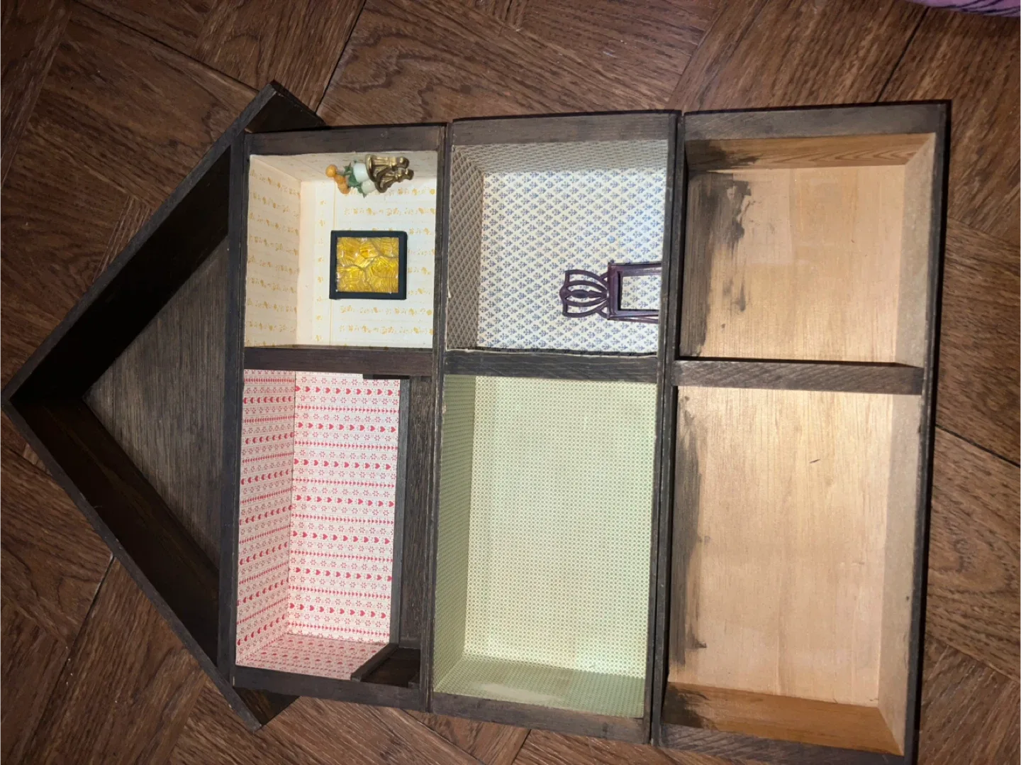 Vintage Wooden Dollhouse with Furniture #Cleanout image indicator(8)