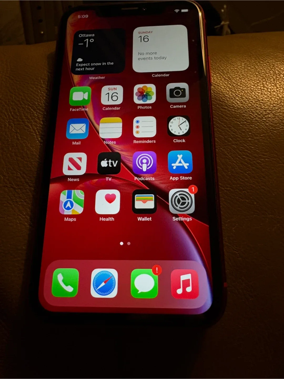 iPhone XR - Red image indicator(2)