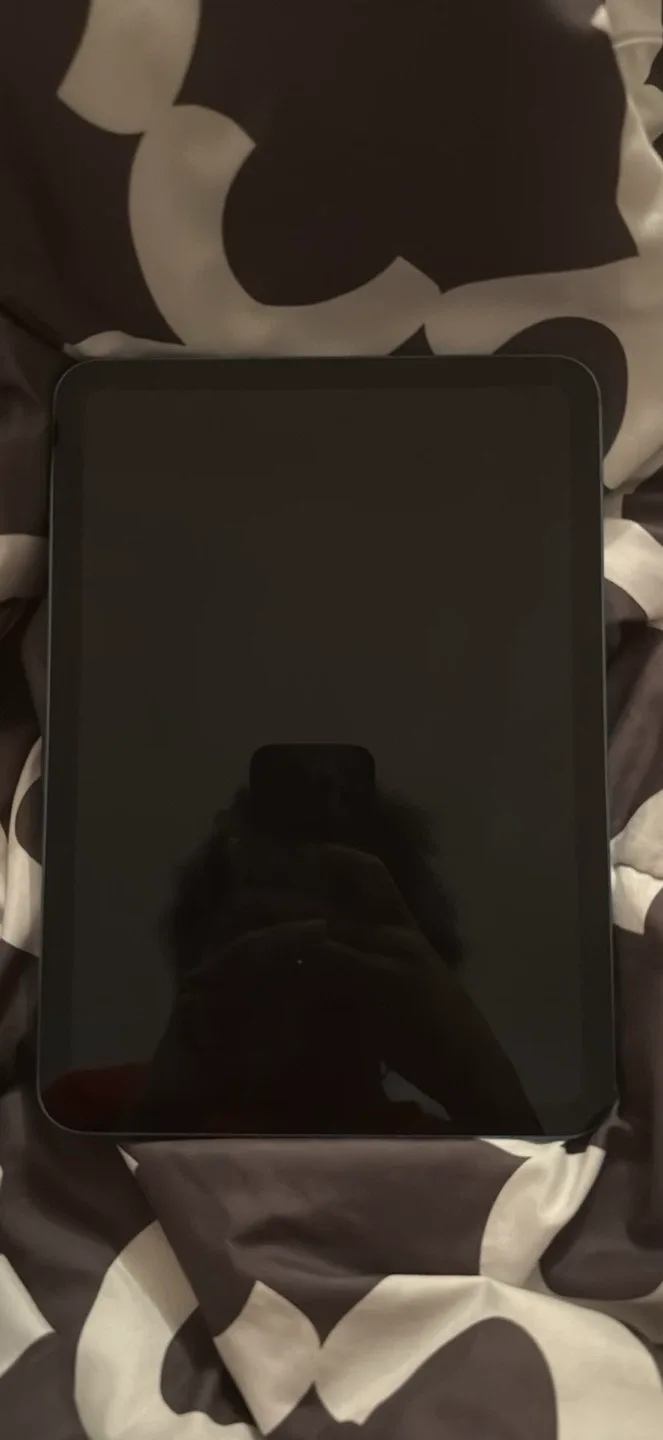 Apple iPad (A16) Tablet