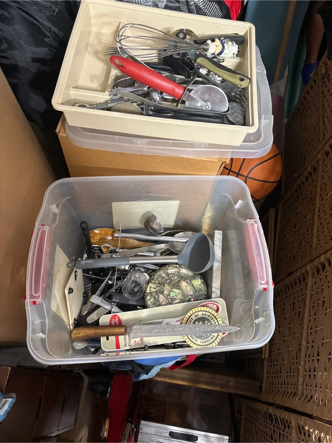 Used kitchen utensils