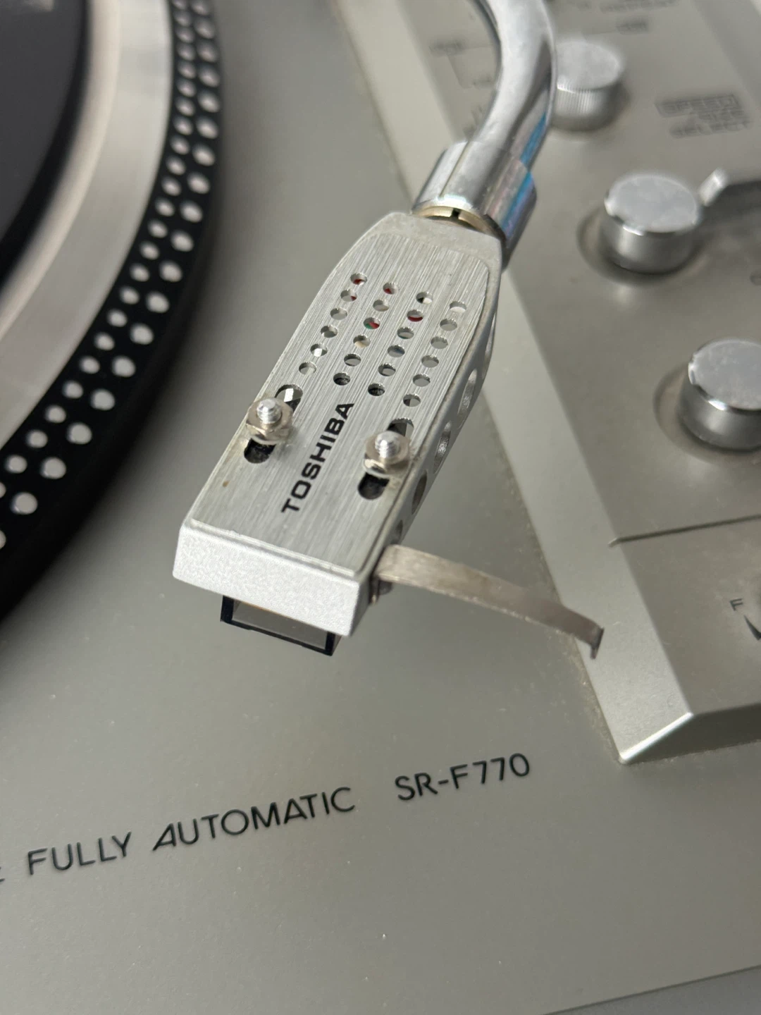 Toshiba SR-F770 Direct Drive Turntable - photo 2