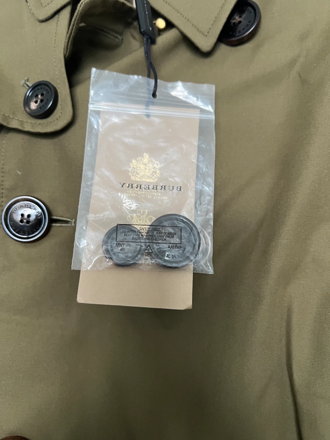 Burberry Kids Trench Coat - Size 120cm - photo 3