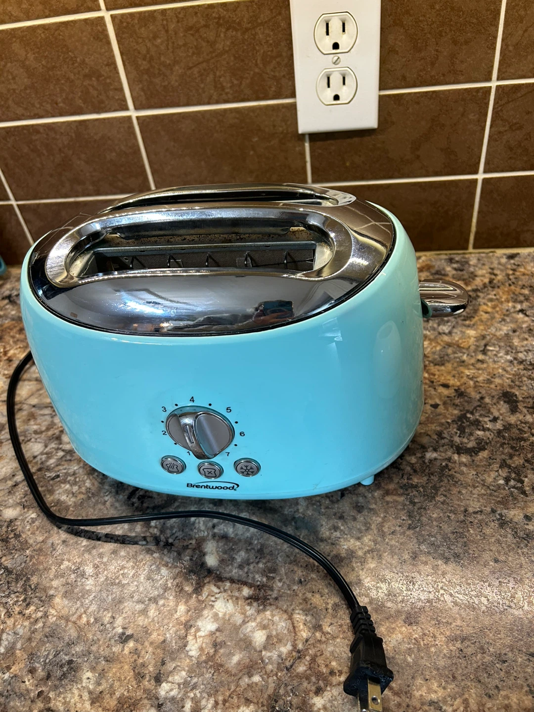 Brentwood 2-Slice Toaster - Light Blue
