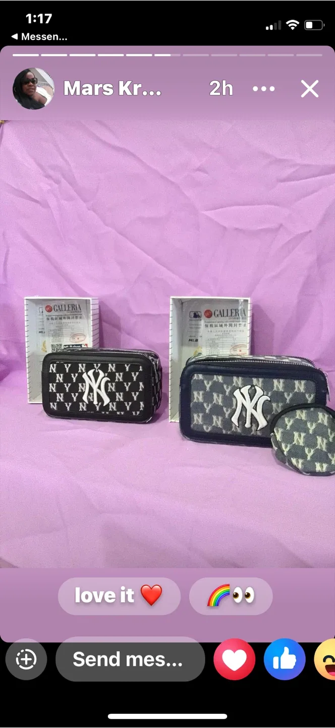 NY Yankees Galleria Pouch