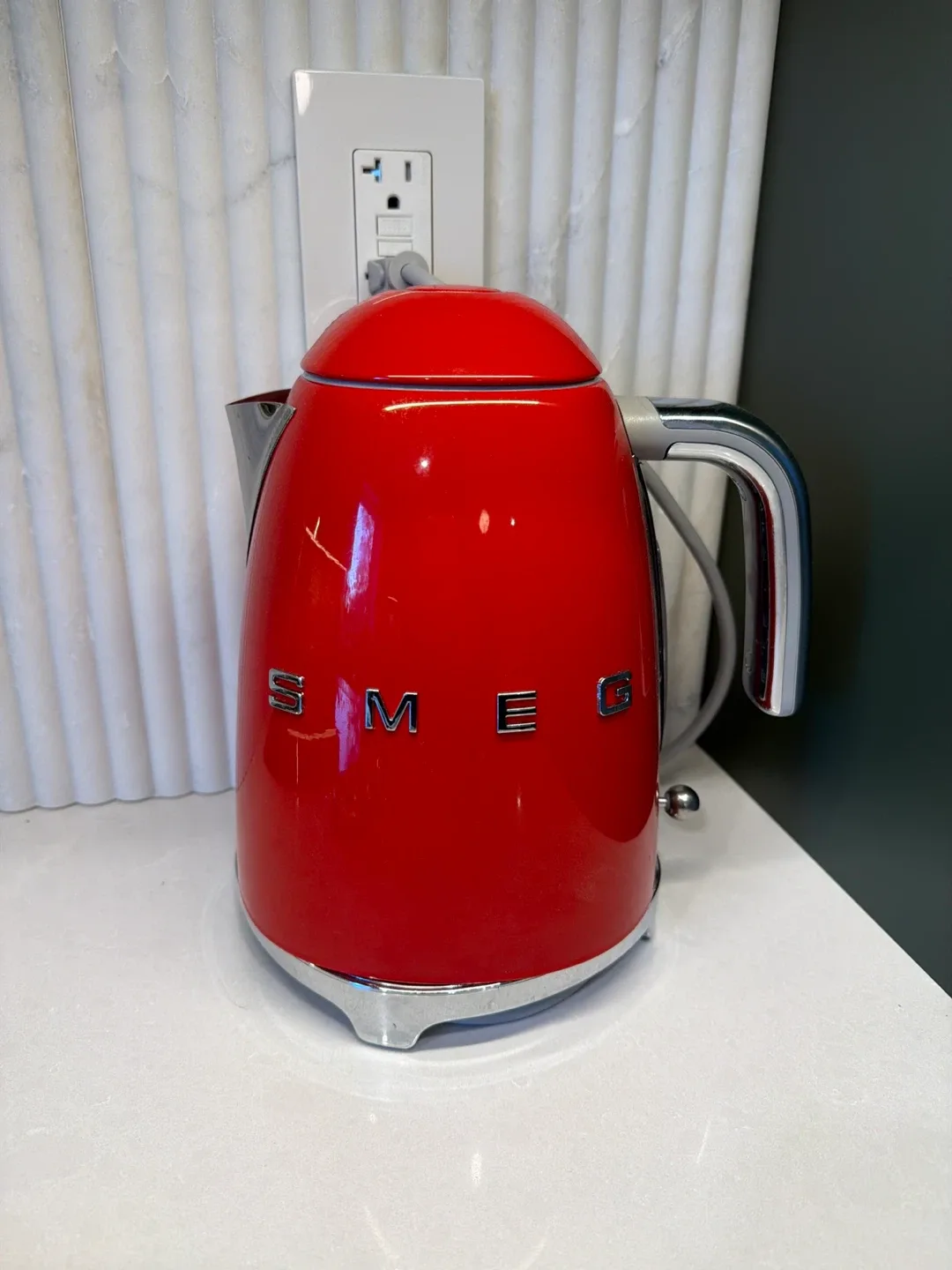 SMEG Red Electric Kettle