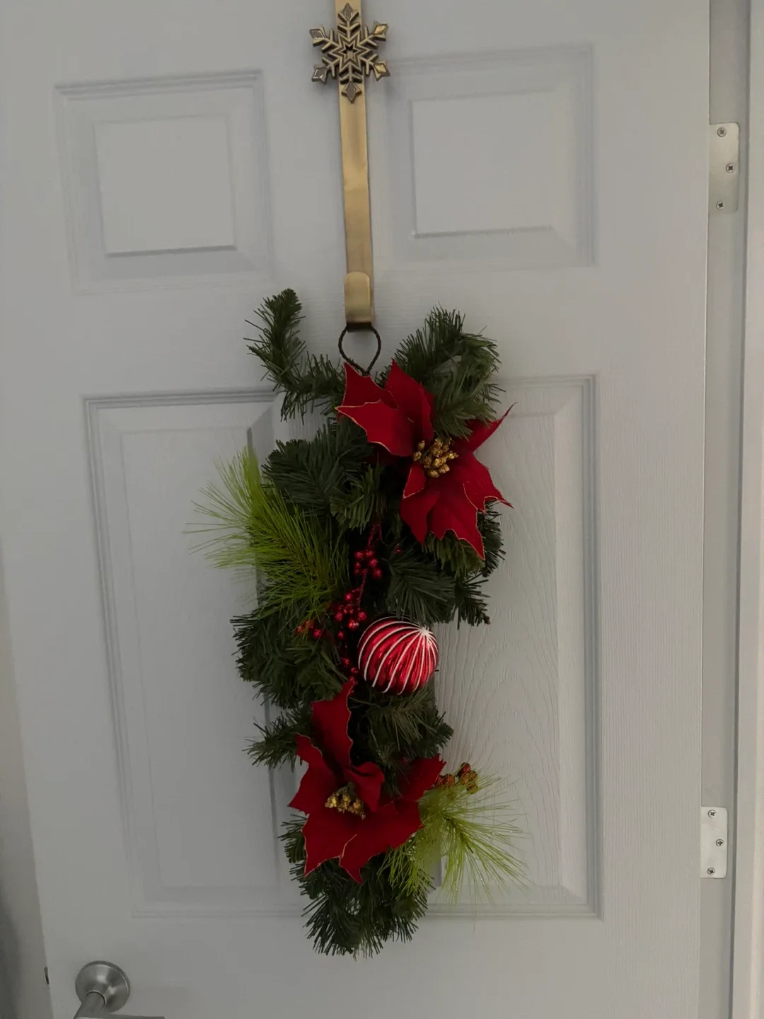 Christmas Garland with Poinsettias & Ornament image indicator(3)