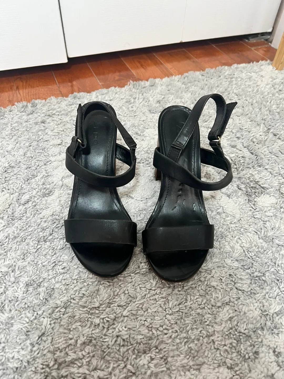 Aldo Black Heeled Sandals 6.5 image indicator(3)