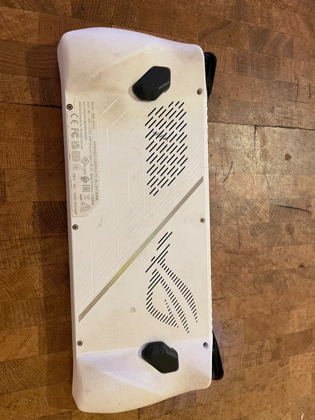 ASUS ROG Ally Handheld 2TB Gaming Console - photo 2