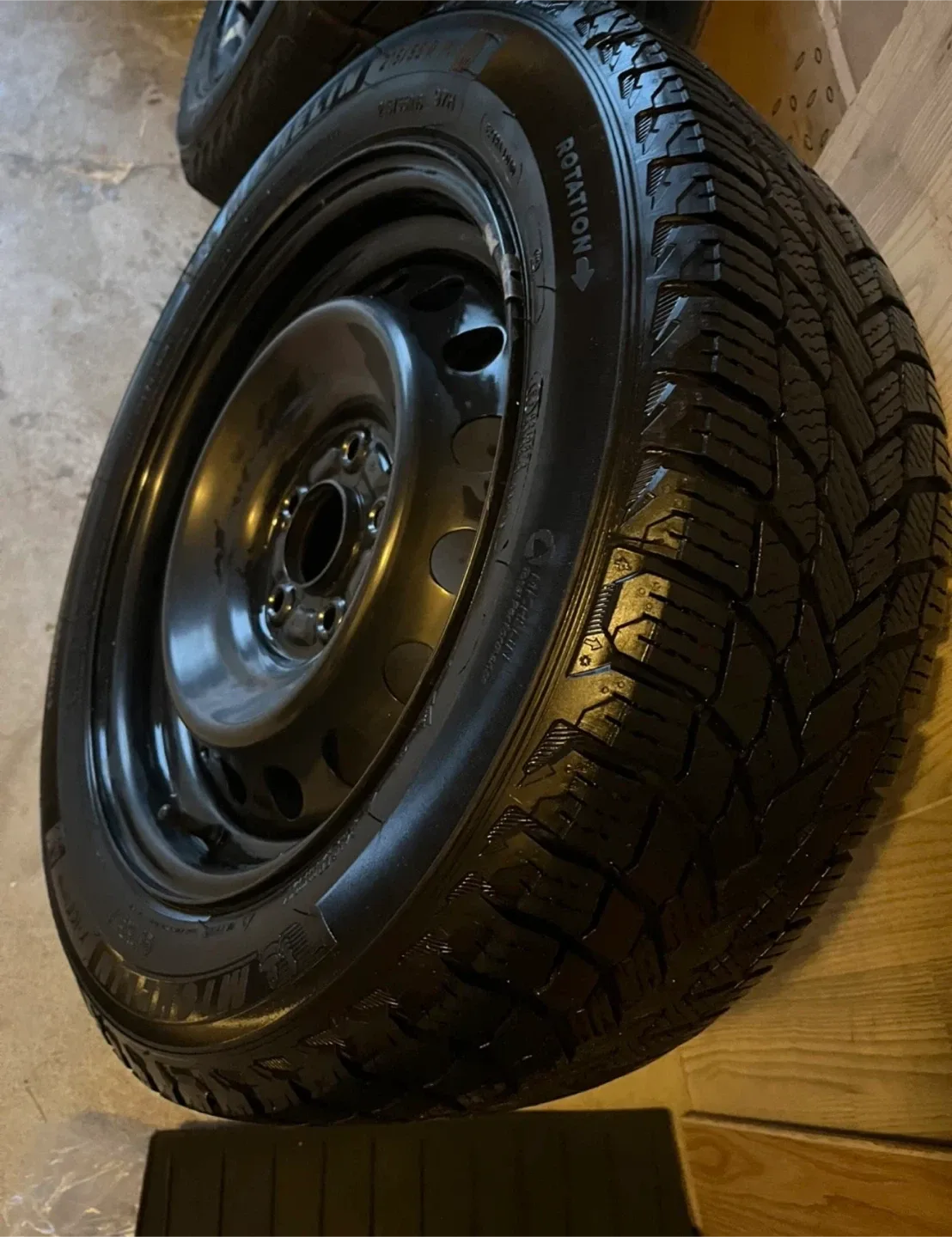 Michelin X-Ice Snow Tire 215/60R16 image indicator(6)