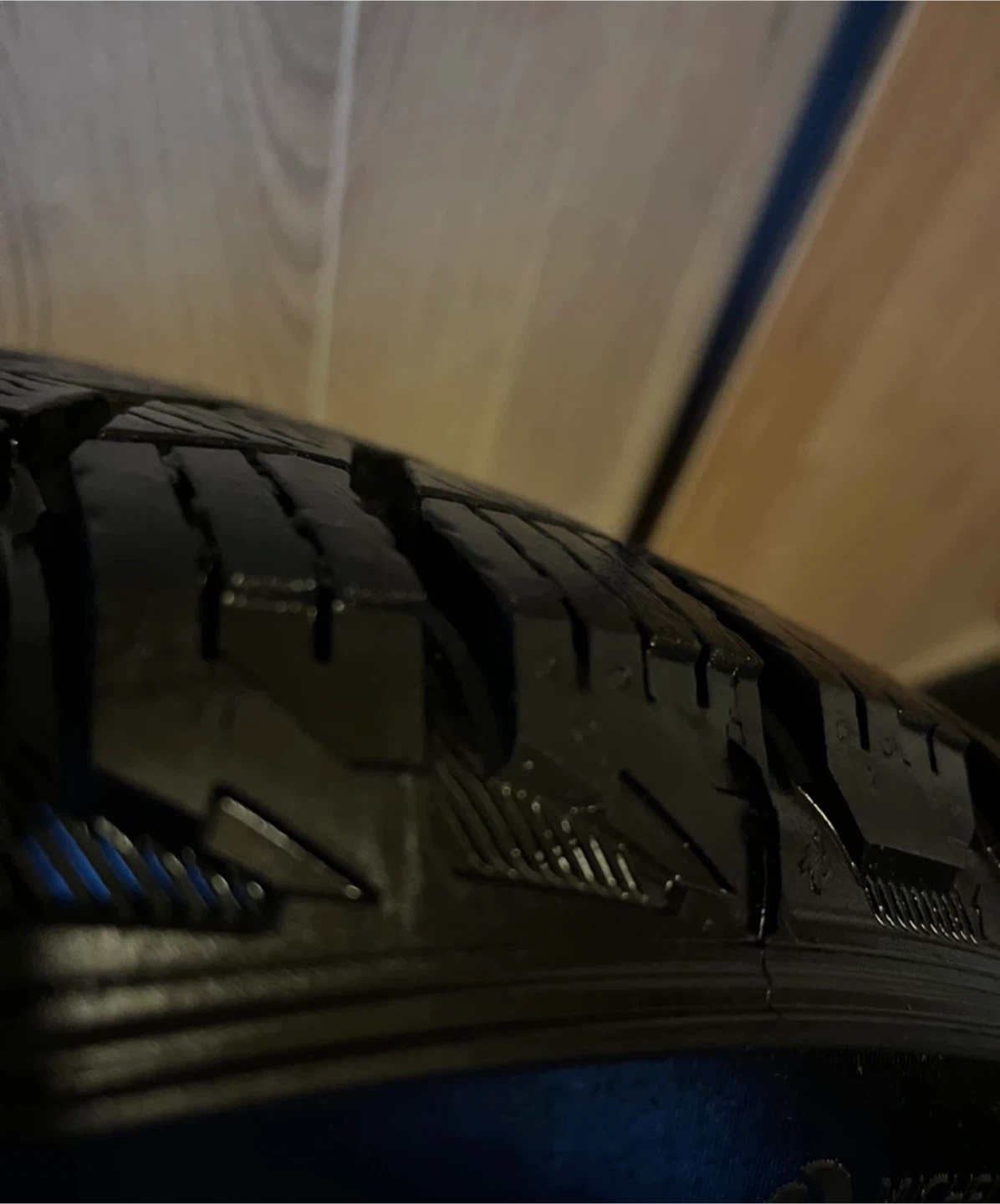 Michelin X-Ice Snow Tire 215/60R16 - photo 5