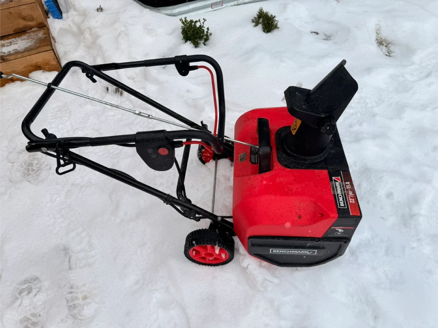 Benchmark 22" 15A Snow Blower image indicator(3)