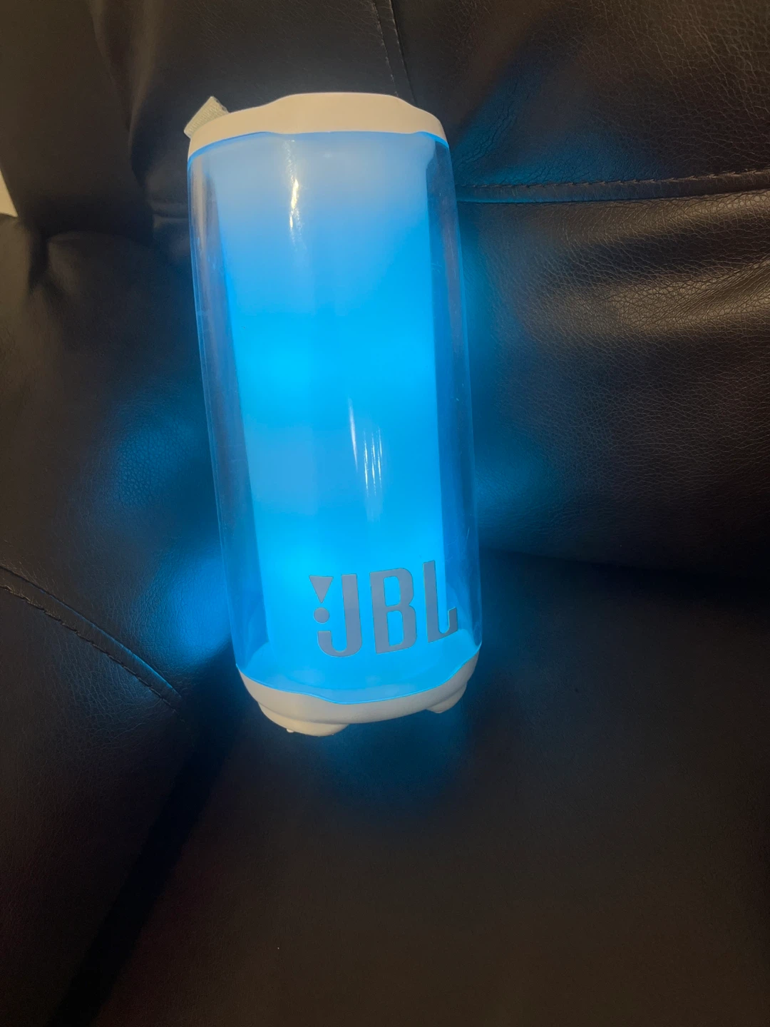JBL Pulse 3 Bluetooth Speaker - Great Condition!
