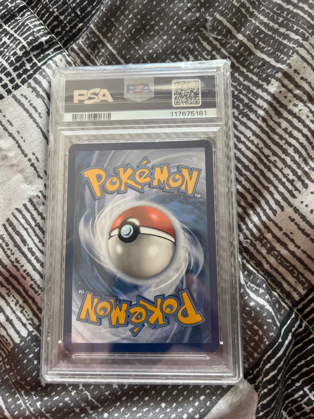 PSA 9 Mint Charizard ex Special Illustration Rare image indicator(2)