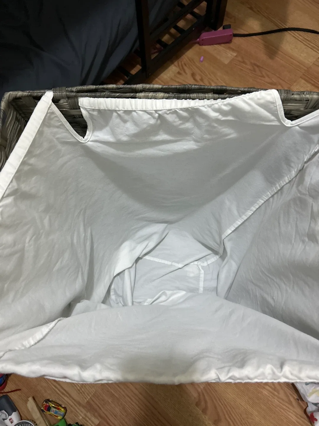 Woven Laundry Hamper image indicator(2)