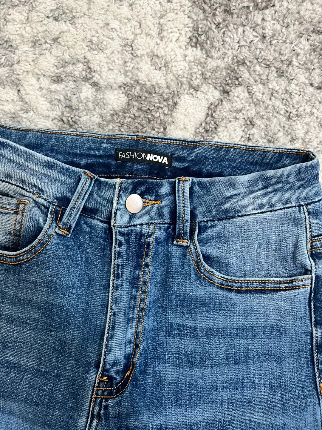 Fashion Nova Distressed Jeans Size 5 image indicator(5)