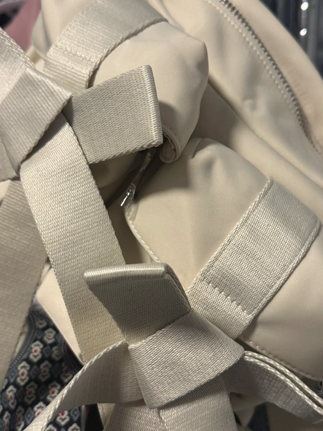 Simone Rocha Off-White Beaded Bow Crossbody Bag image indicator(3)