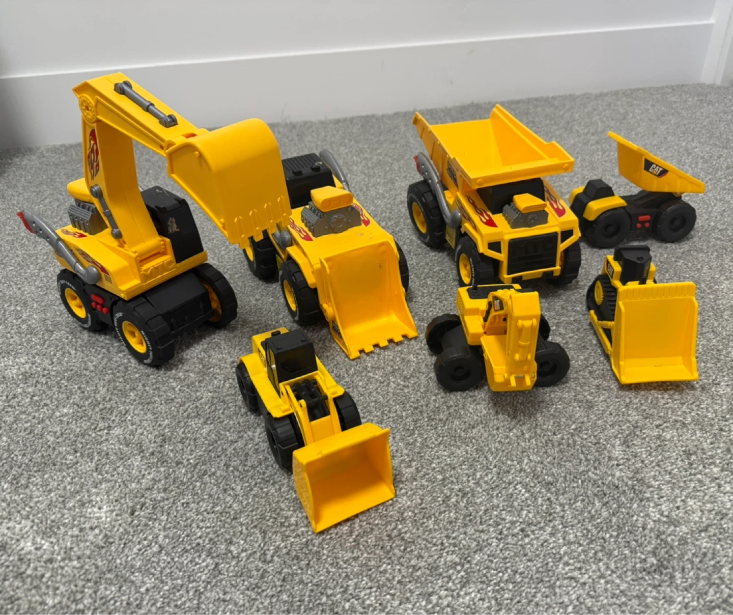 CAT Construction Toy Vehicles - Set of 7 - photo 2