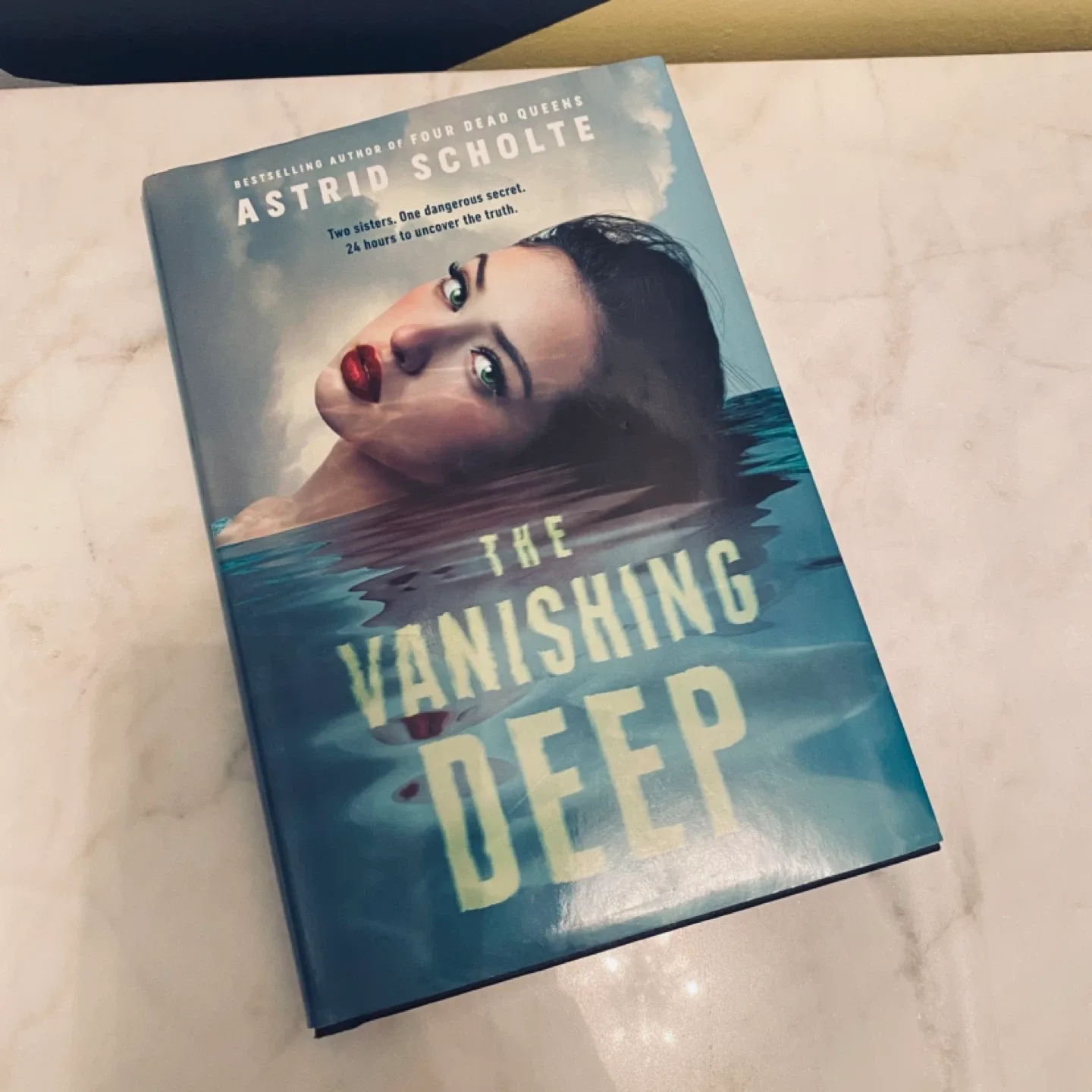 The Vanishing Deep by Astrid Scholte #cleanout